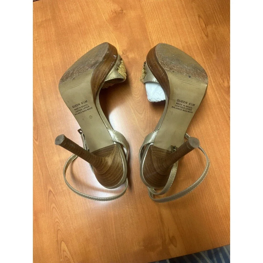 Women's Guess By Marciano Queen Platform Sandals Size 6.5‎ Beaded Gold